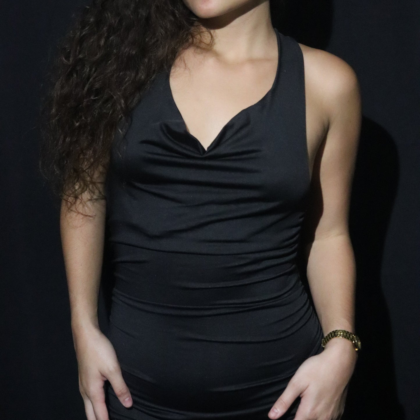 Longue robe dos croisé - Noir